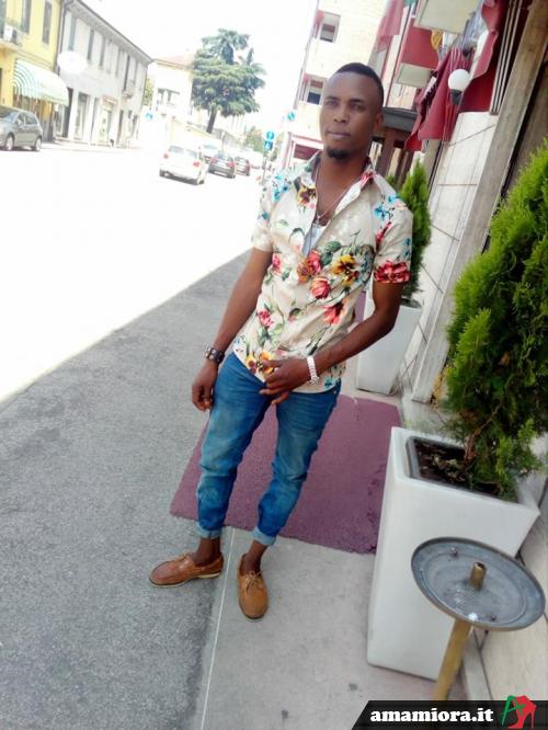 uweru81 - date a Italian, 100% free uweru81