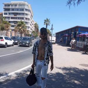 Azizos - date a Italian, 100% free Azizos